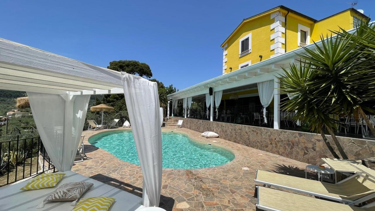 Borgo Del Nespolo Bed & Breakfast Peschici Eksteriør bilde